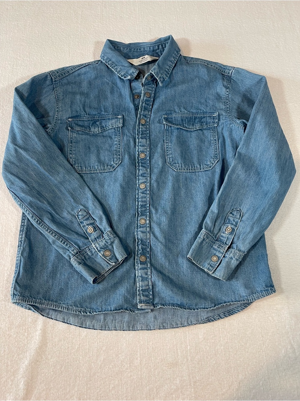 H&M Girl’s Light Blue Denim Button-Down Shirt with Snaps Double Pocket - Picture 1 of 8